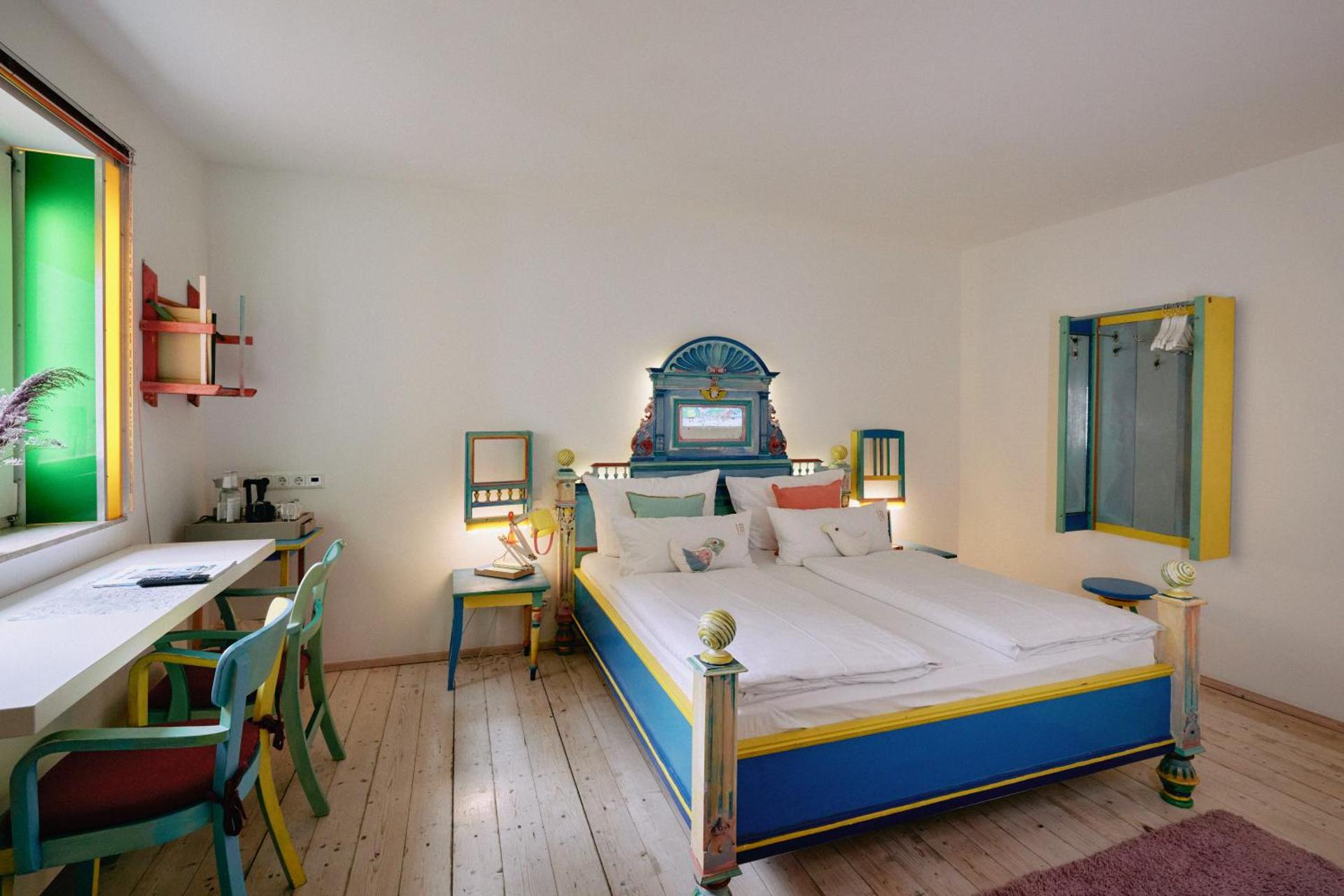 Photo of the whole room