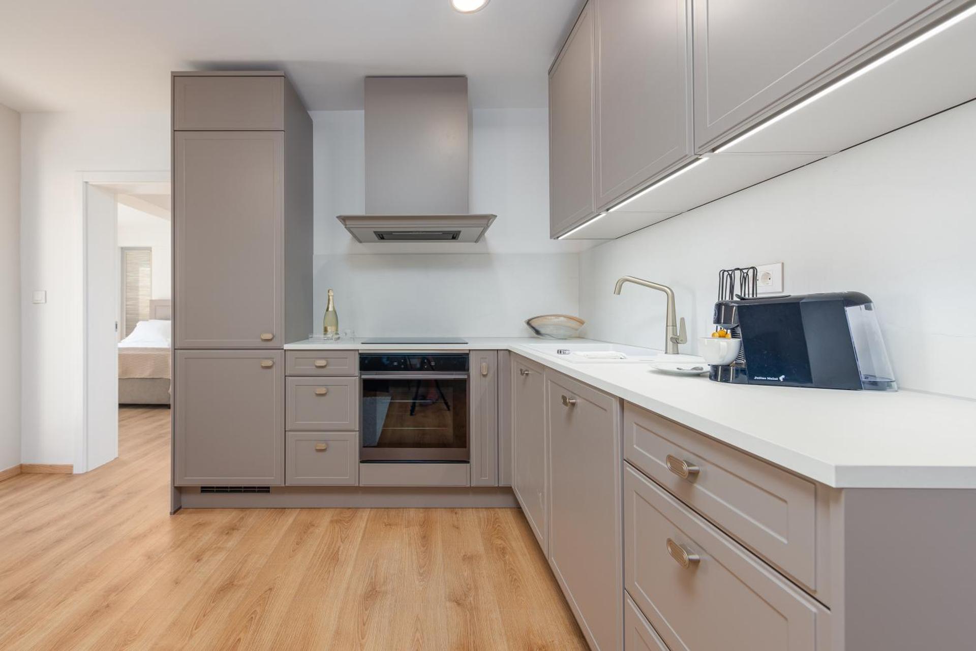 Rooms & Apartments Niko