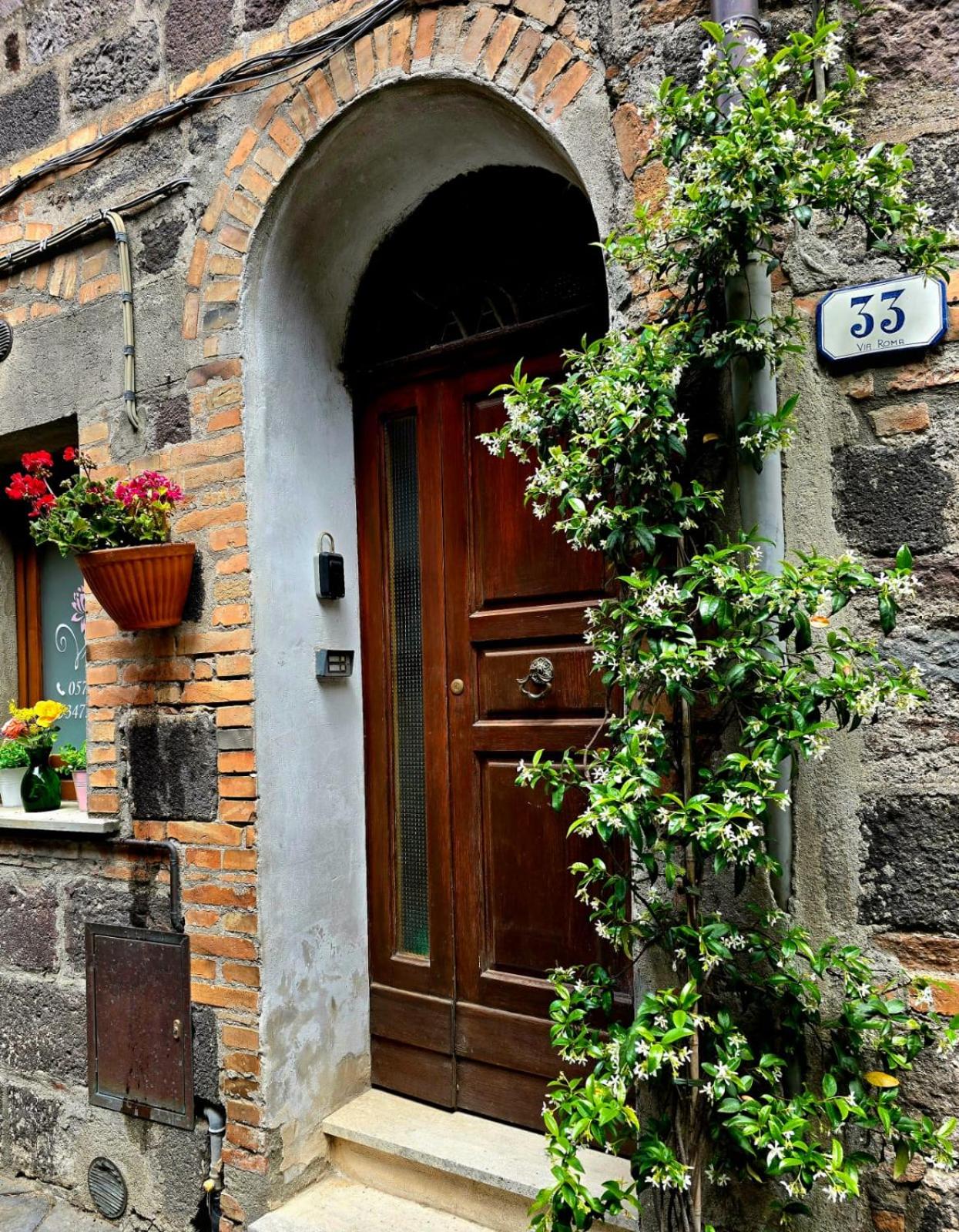 Flat Ghino di Tacco historical centre Radicofani