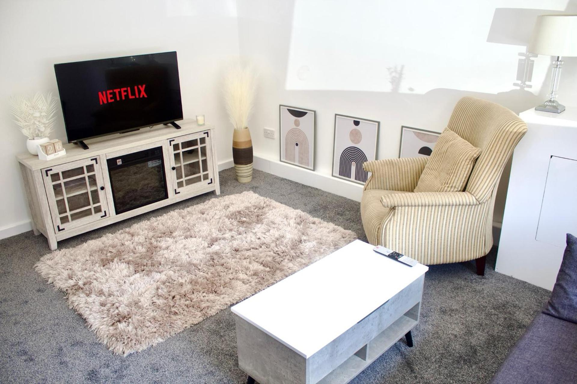 Communal lounge/ TV room