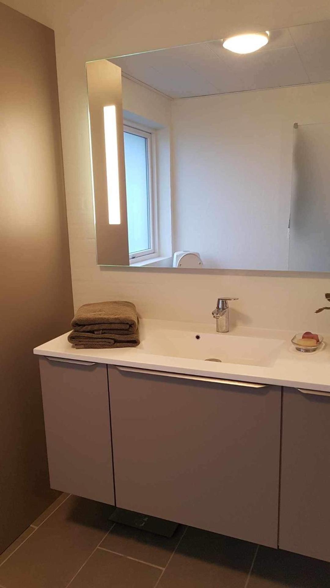 Feriehus i Sæby nær by, skov og strand