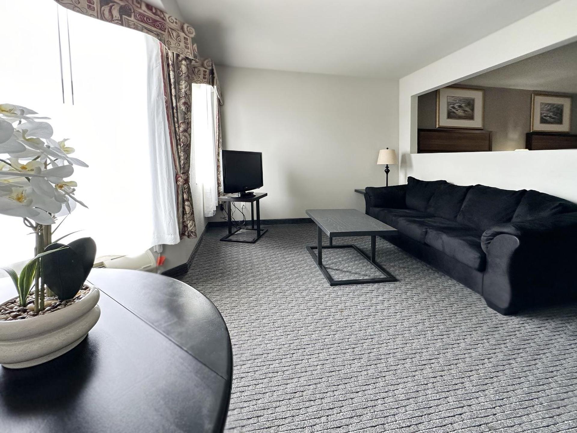 BayVue Hotel, Resort & Suites