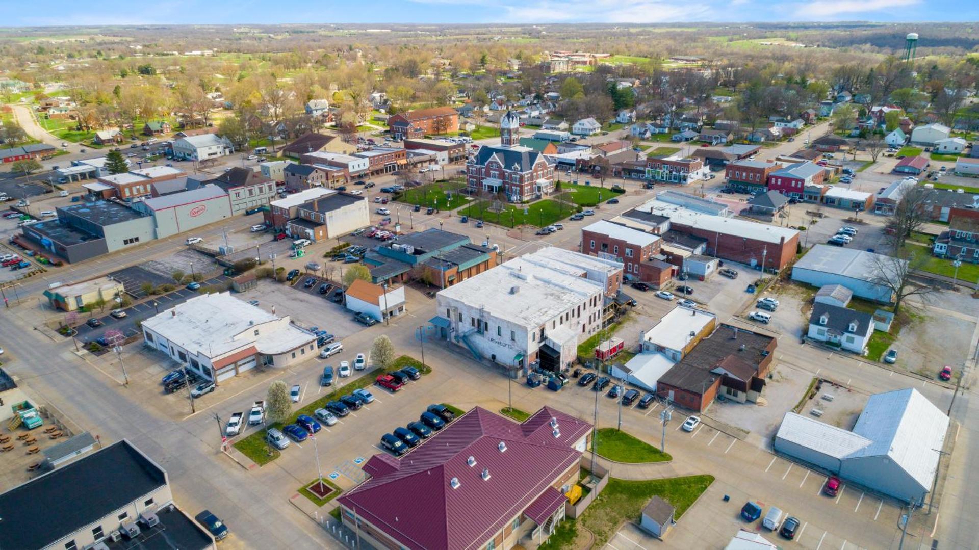 Downtown Urban Loft above Restaurant #7