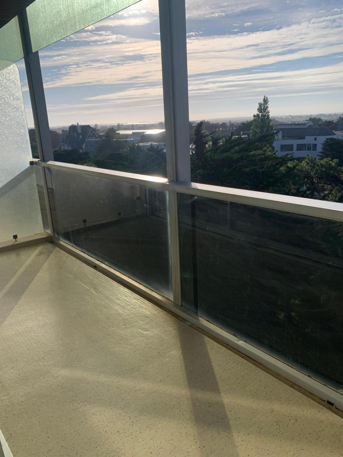 T1 bis neuf avec petite chambre à 150m de la plage