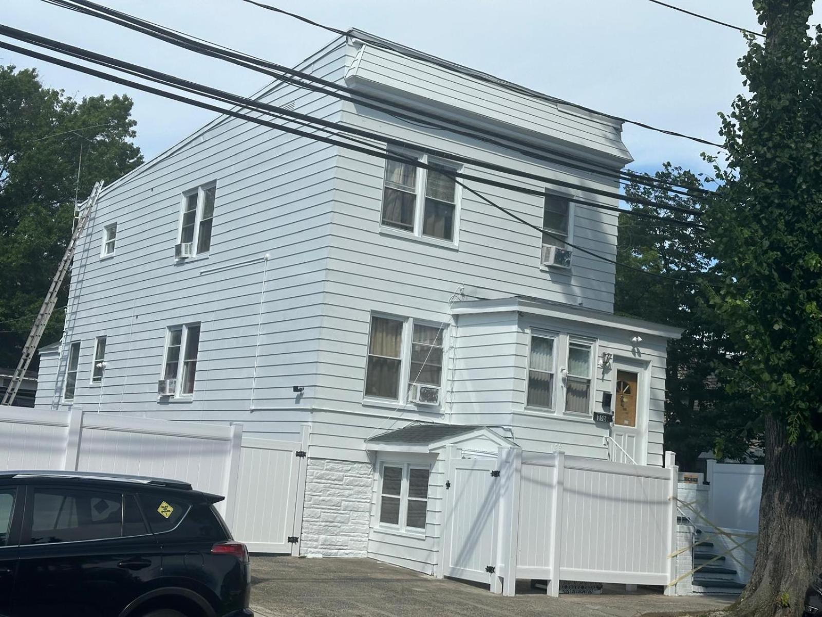 HARPER AVE King Bed with Private Bathroom, FREE PARKING