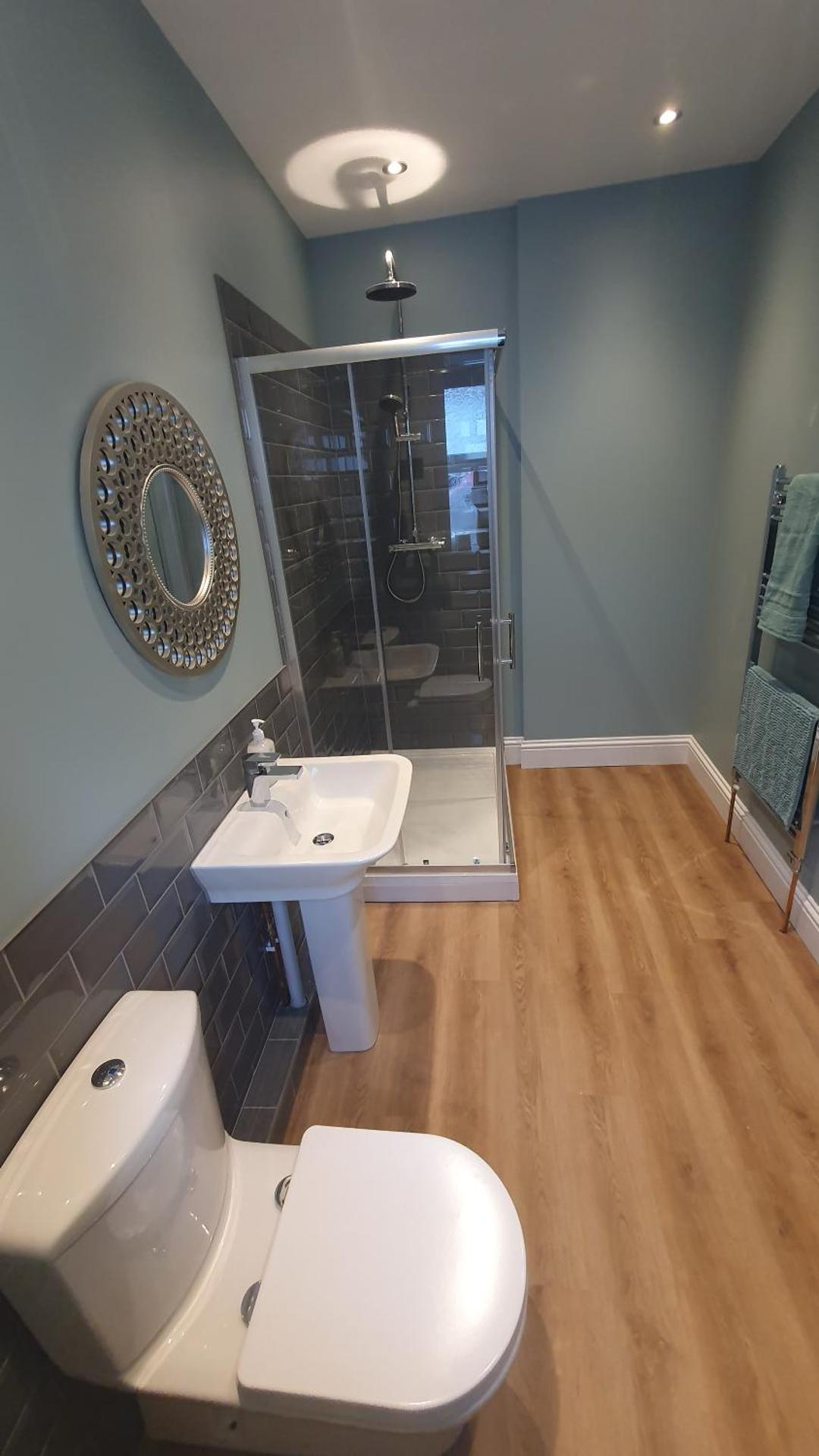 Driftwood in Looe River view and parking