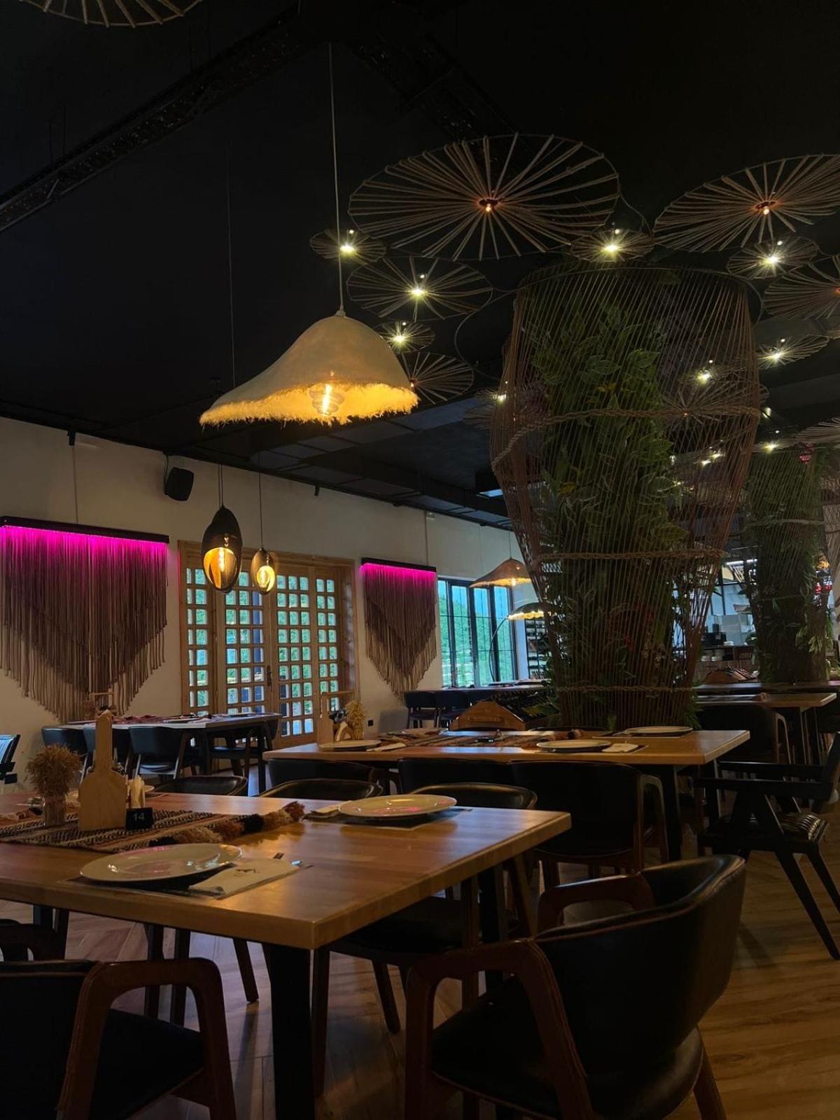 Troja Resort - Hotel & Restaurant