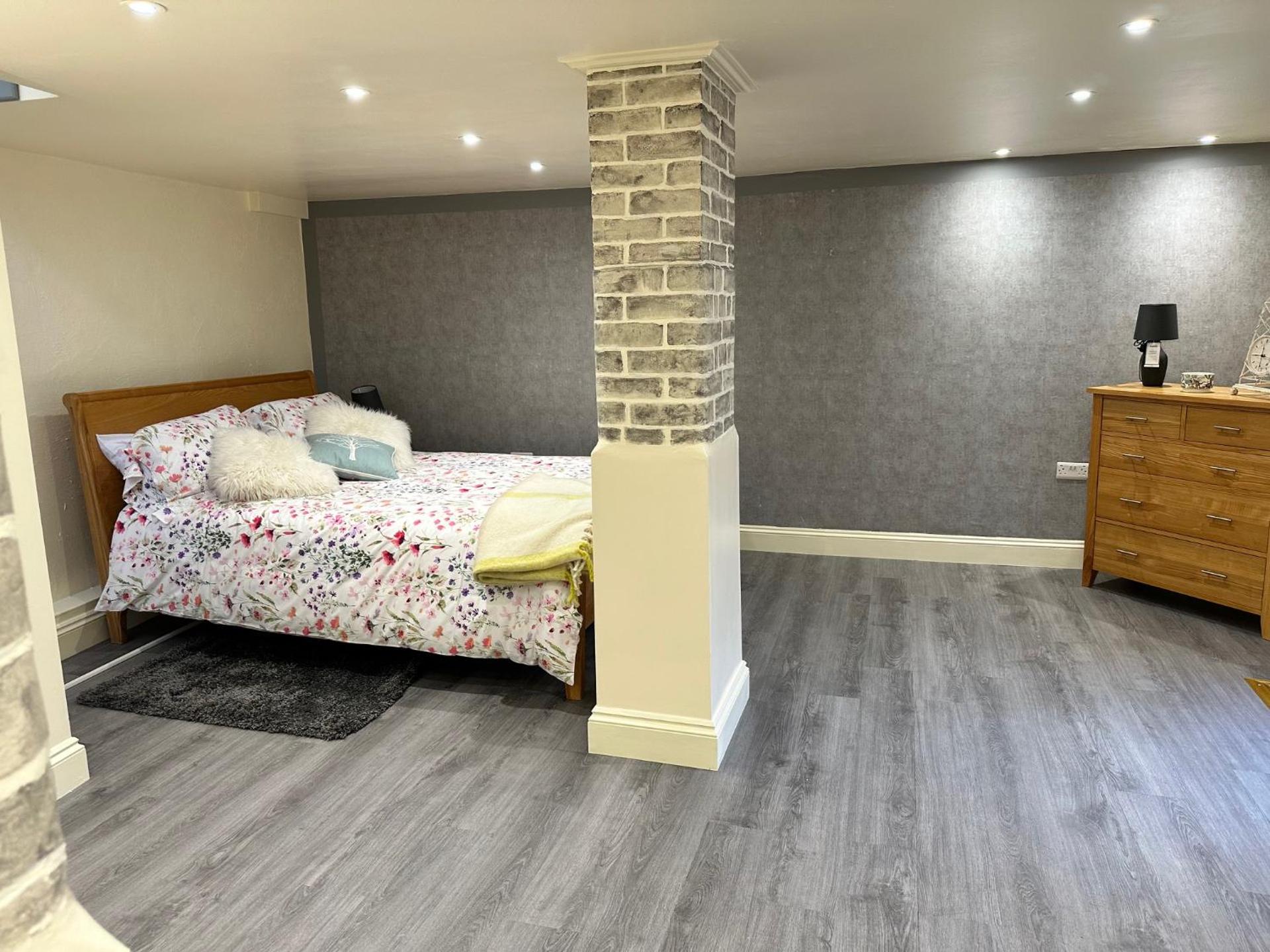 Taylor & Miller's Maisonette