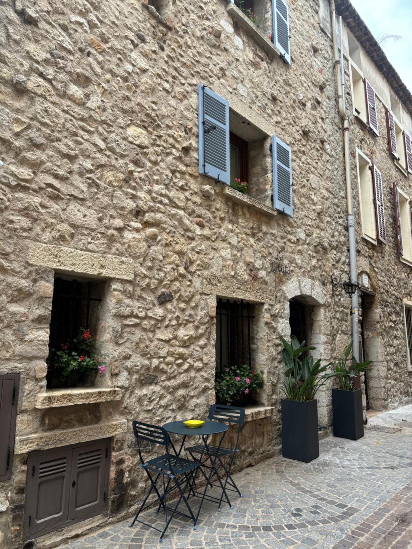 La Pablita by Evasion Riviera, Vieil Antibes, Remparts