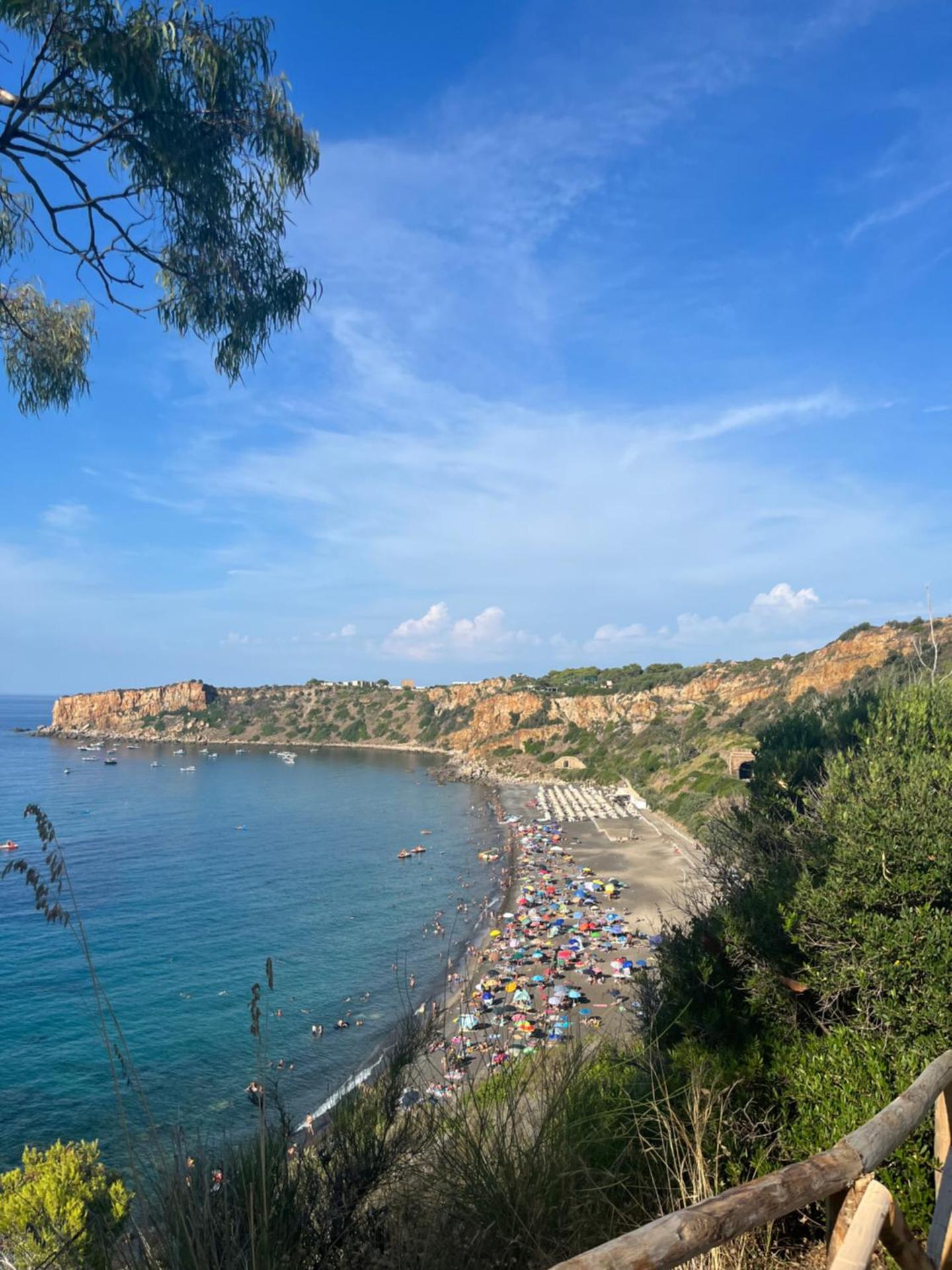 Pollina Suites & Apartments