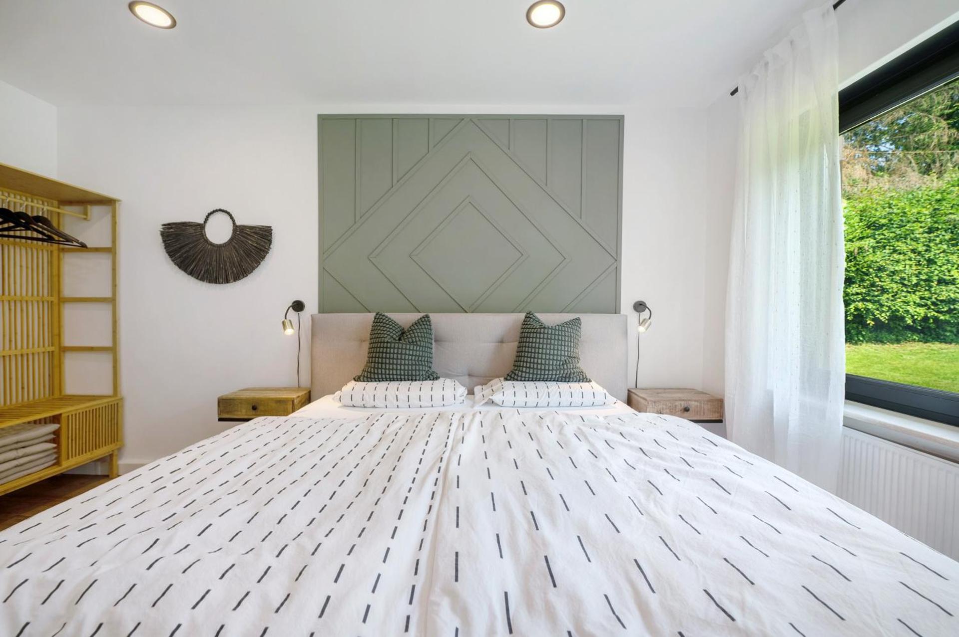 Design-Apartment mit Garten