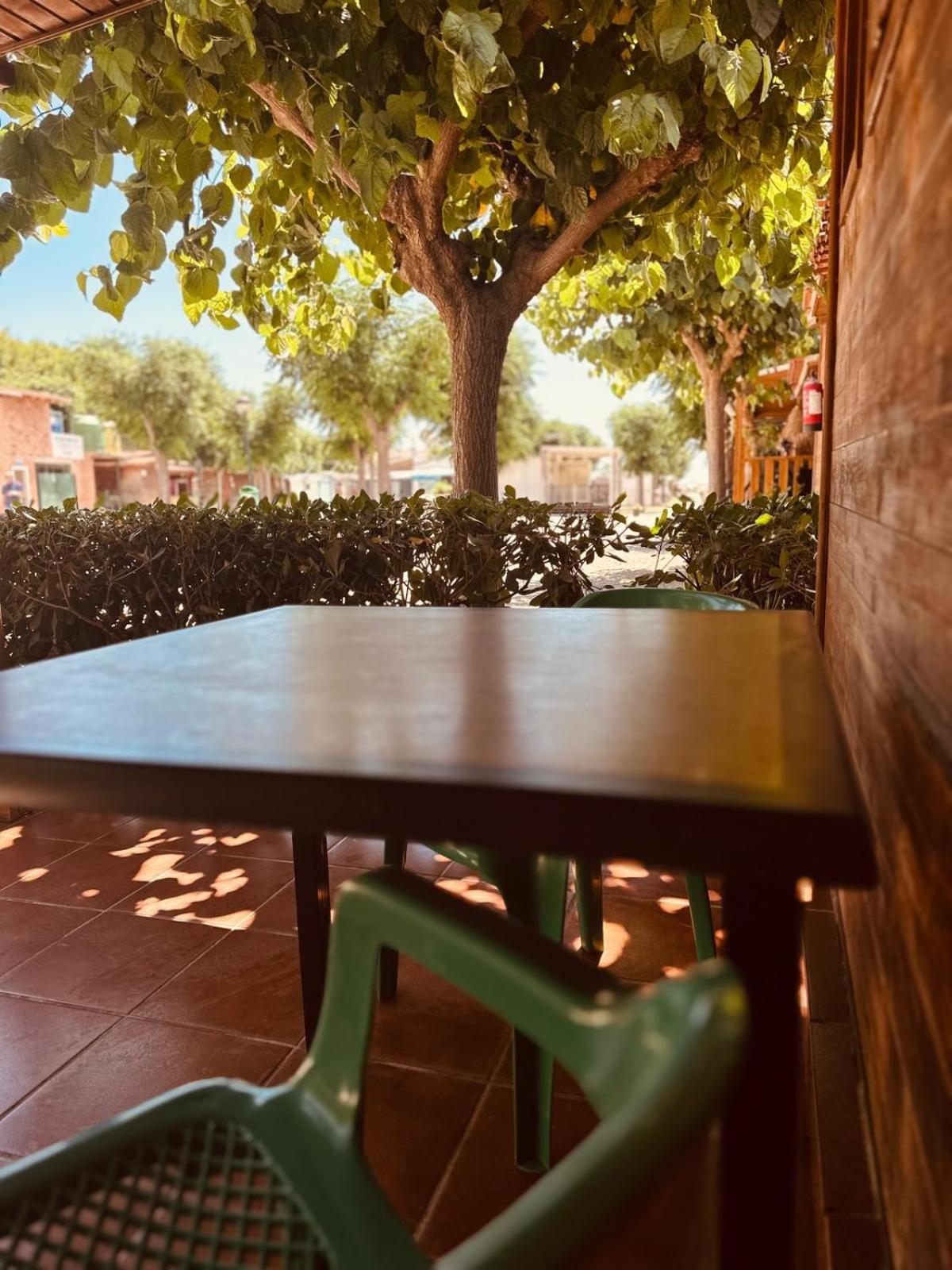 One-Bedroom Bungalow (2 Adults)