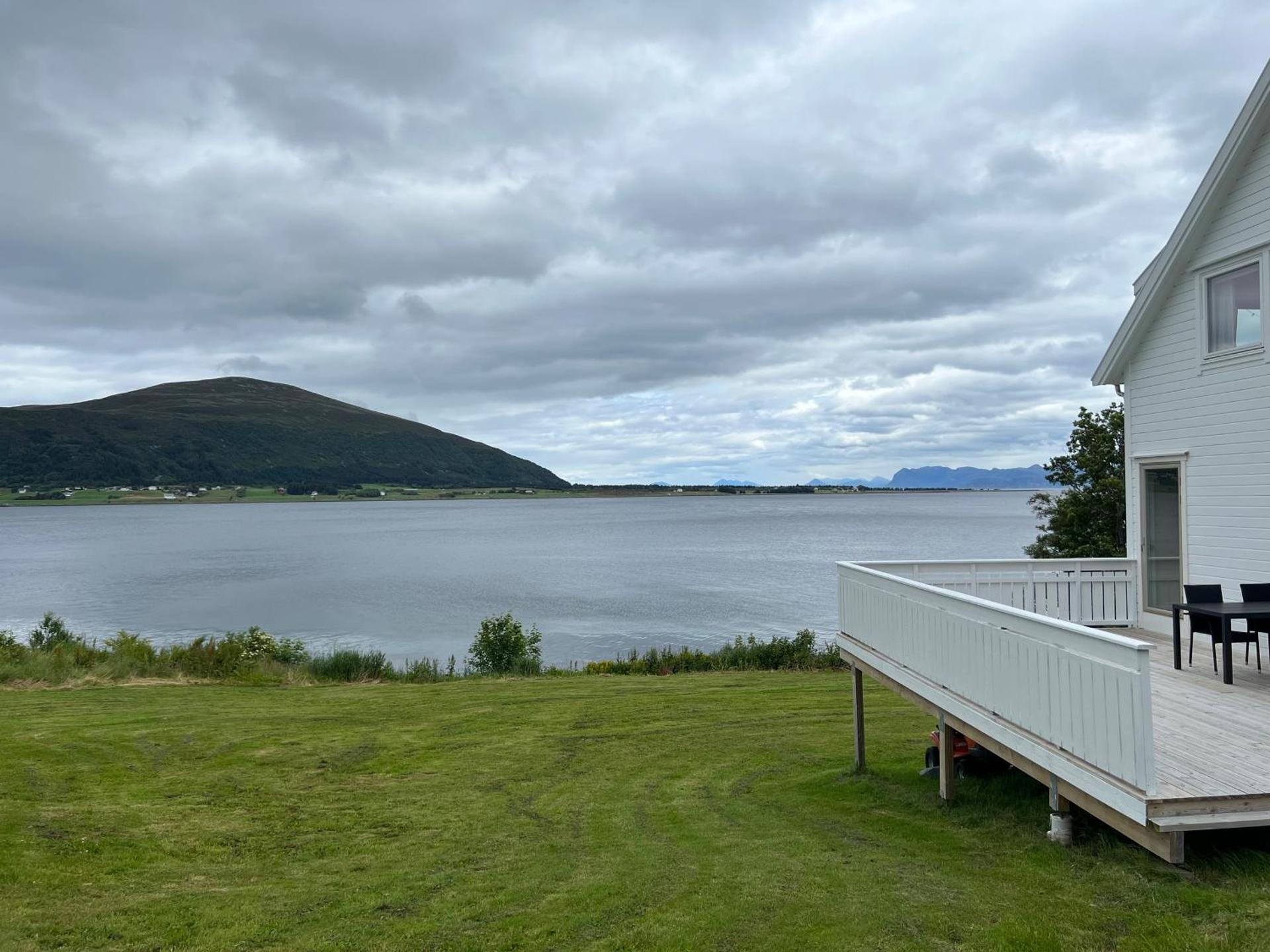 Sjønært feriehus, båt tilgjengelig for leie