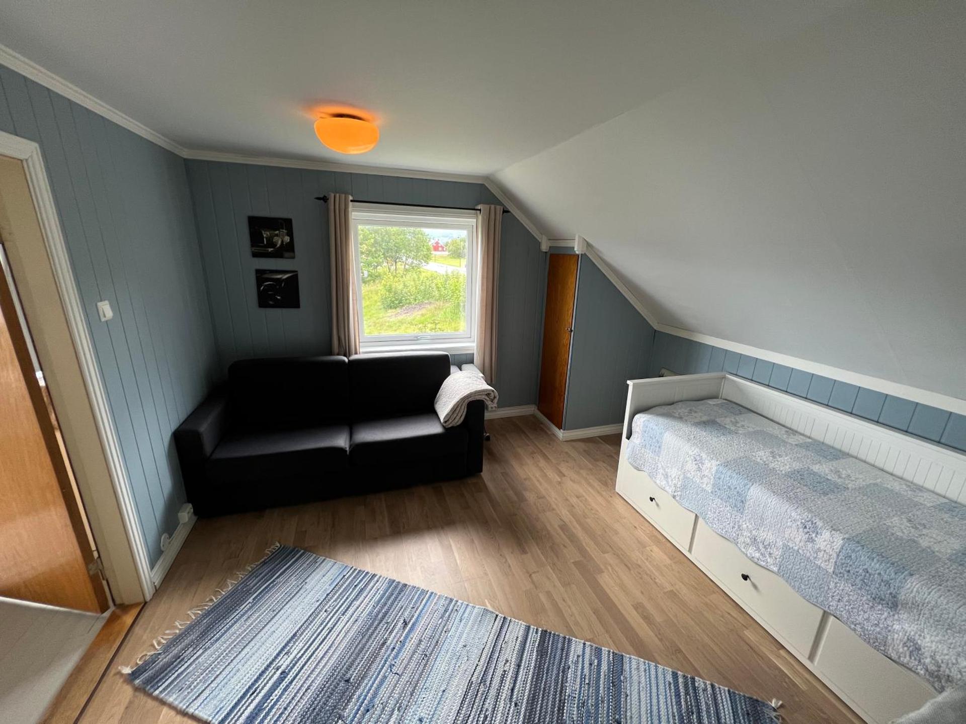 Sjønært feriehus, båt tilgjengelig for leie