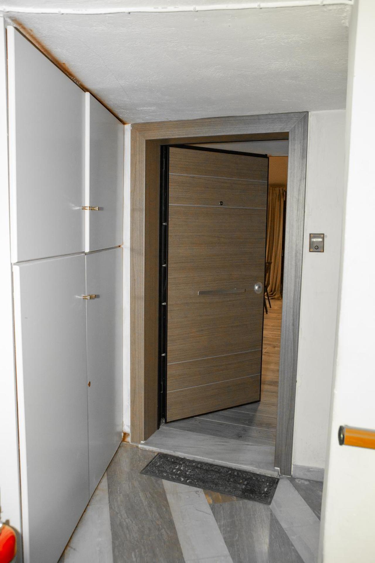 Cozy Penthouse next to Station