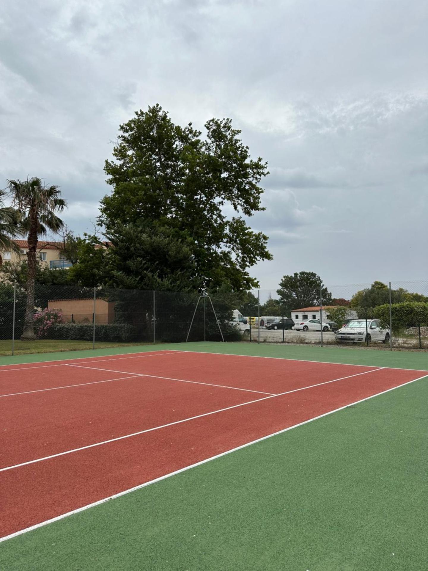 T2 RDC à Canet en Roussillon Europa 4 pers ,piscine,clim, tennis, parking