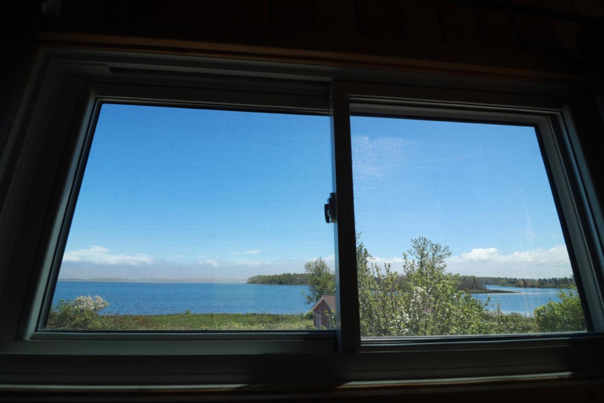 Waterfront Tiny House near Pomquet Beach- Winterized