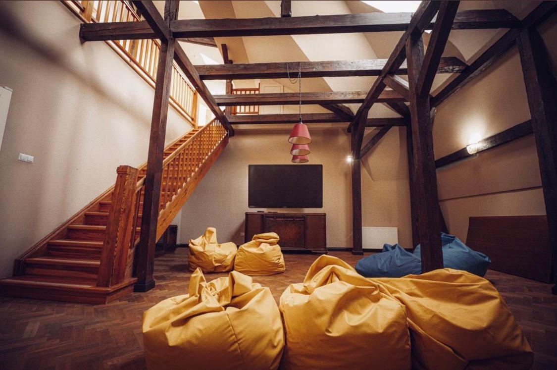 Communal lounge/ TV room