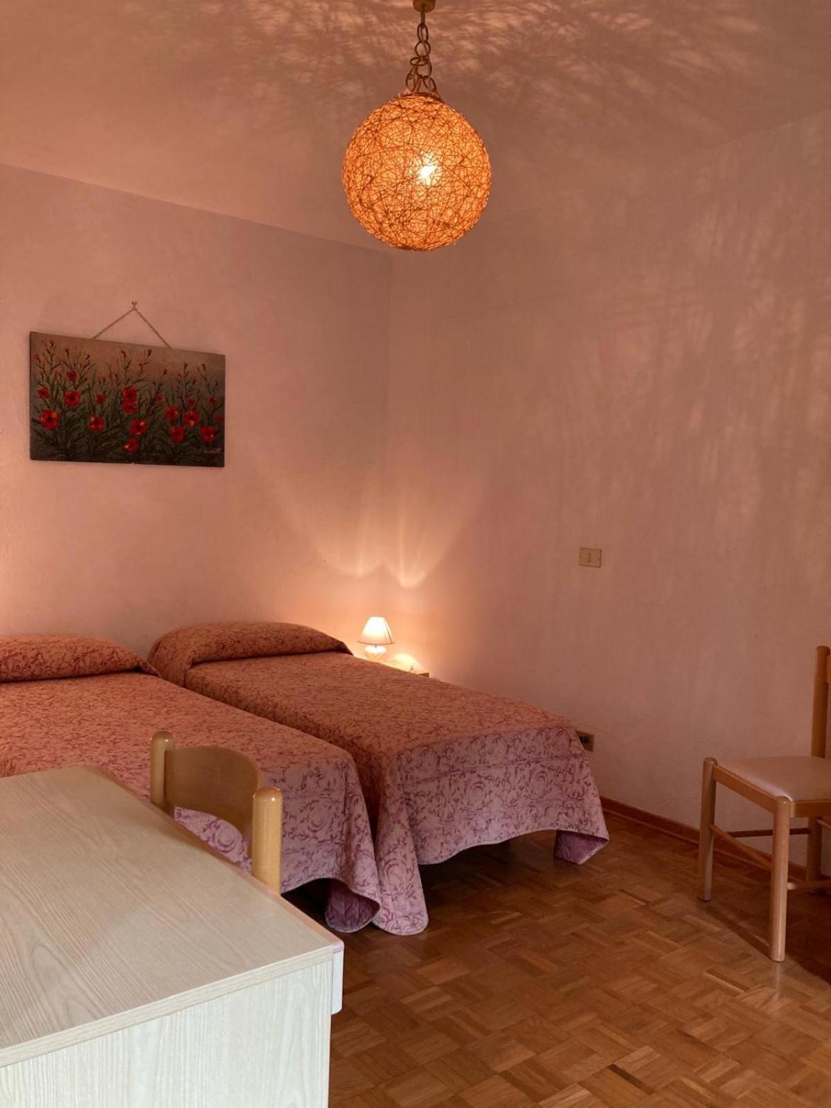 Apartment with Mountain View