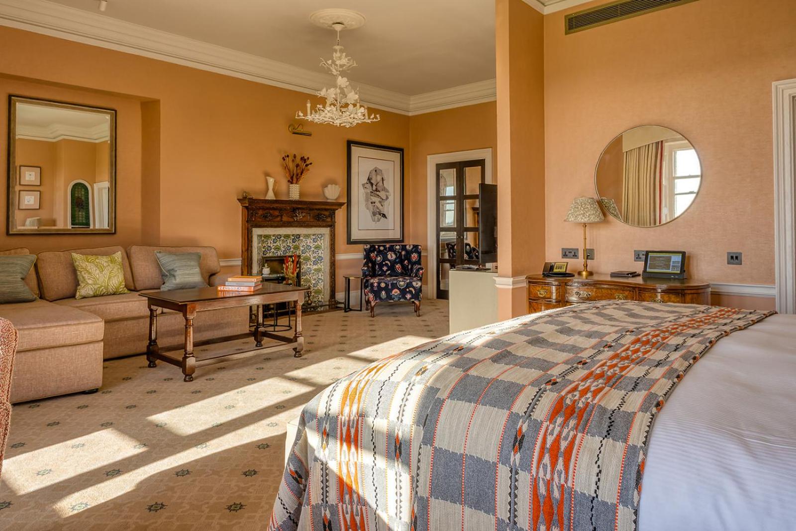 Photo of the whole room