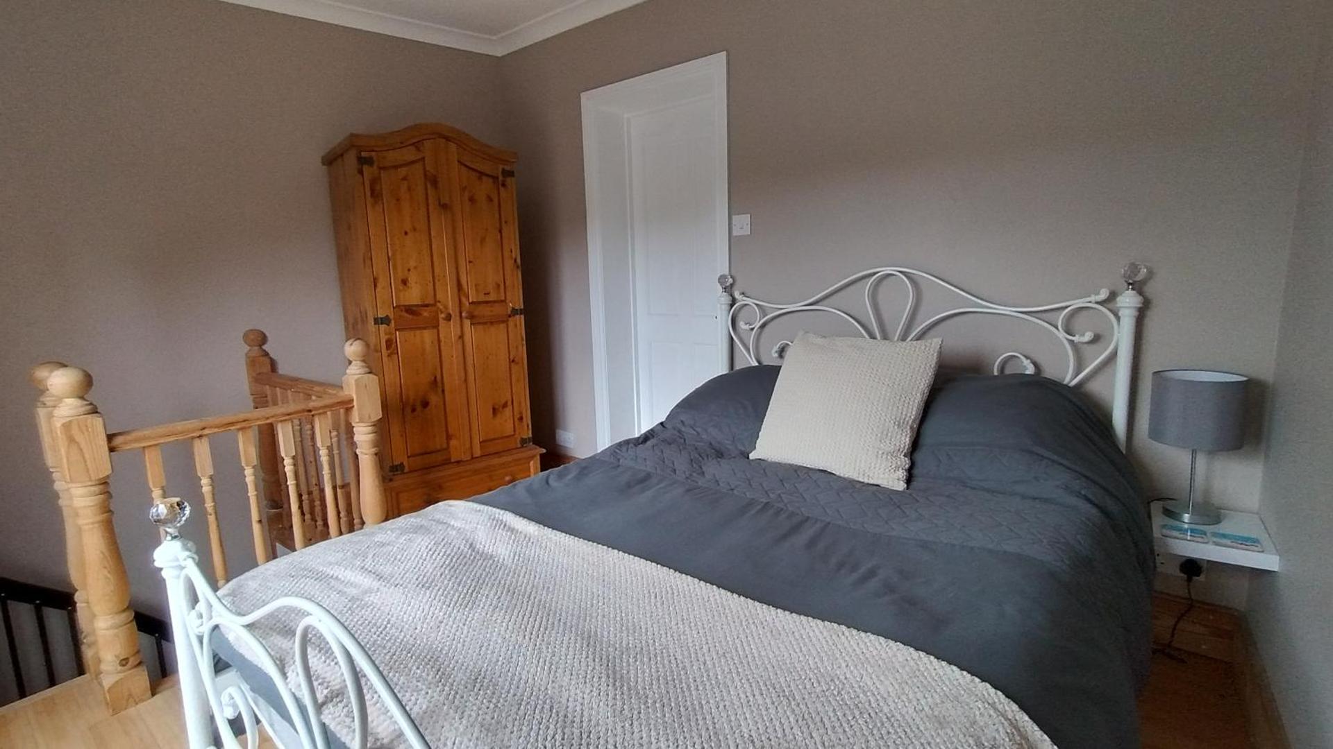 Driftwood in Looe River view and parking