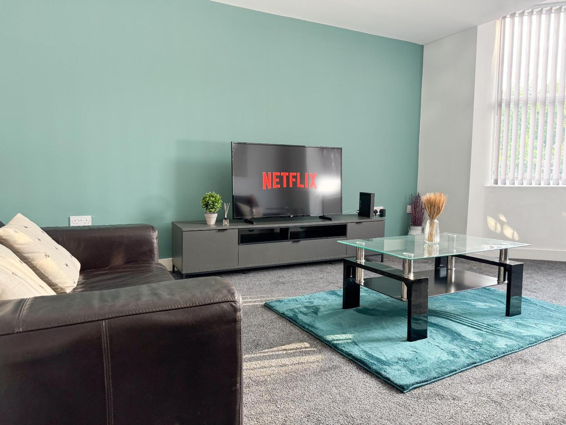 Communal lounge/ TV room