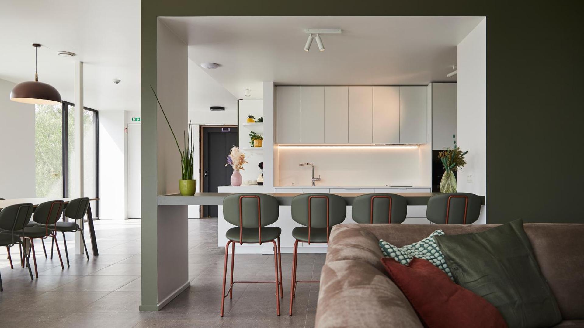 Communal lounge/ TV room