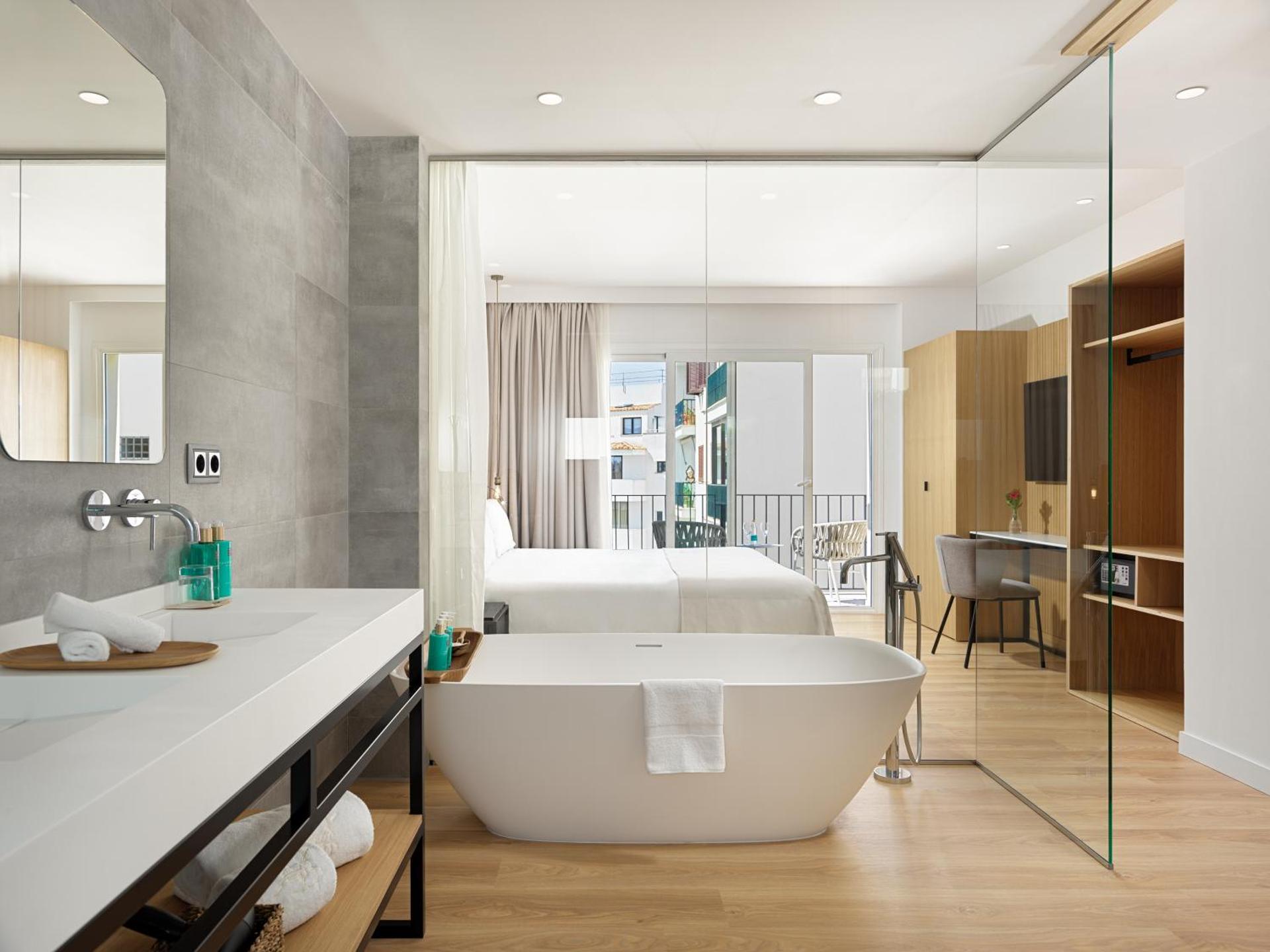 Photo of the whole room