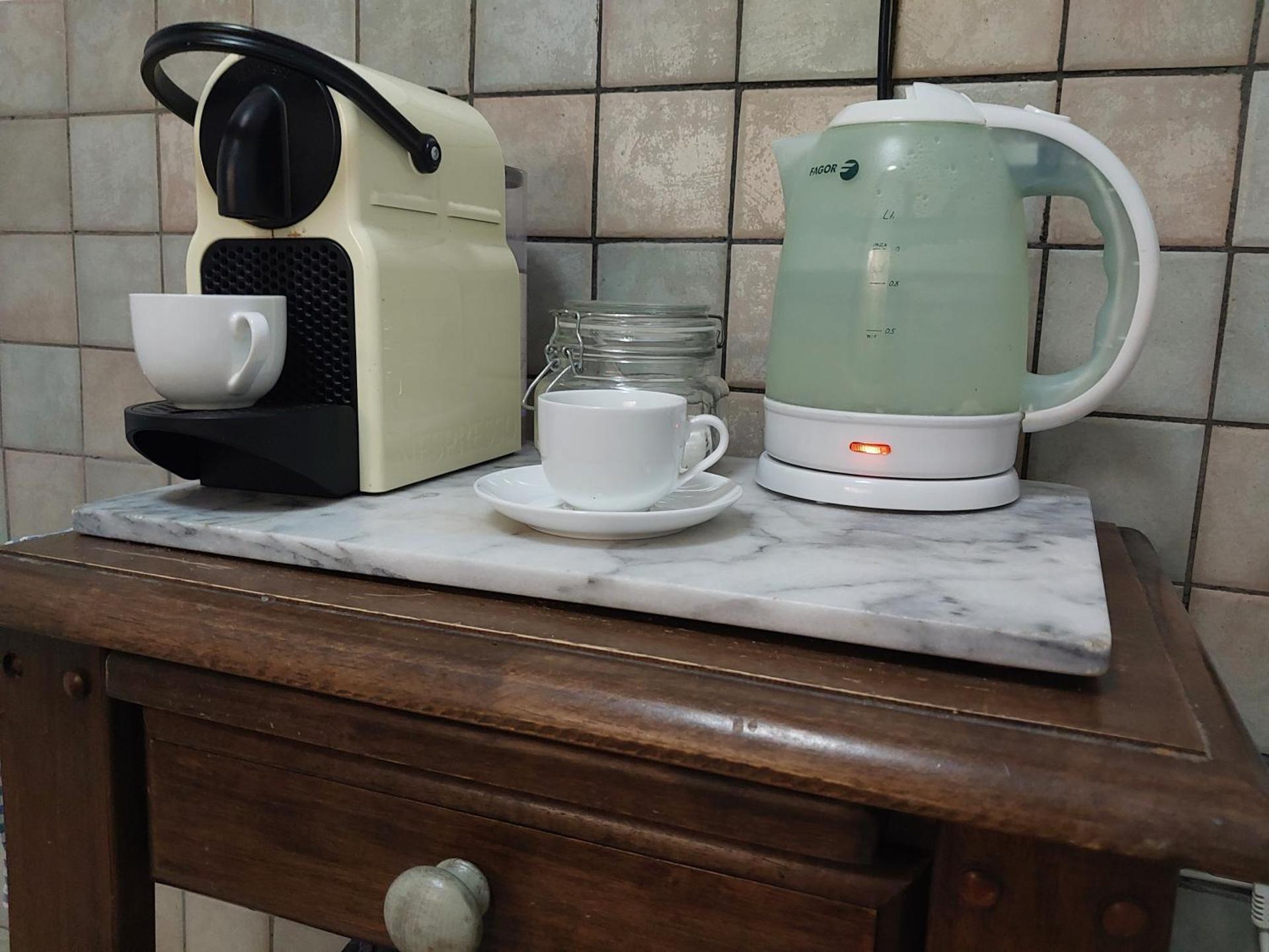 Coffee/tea facilities