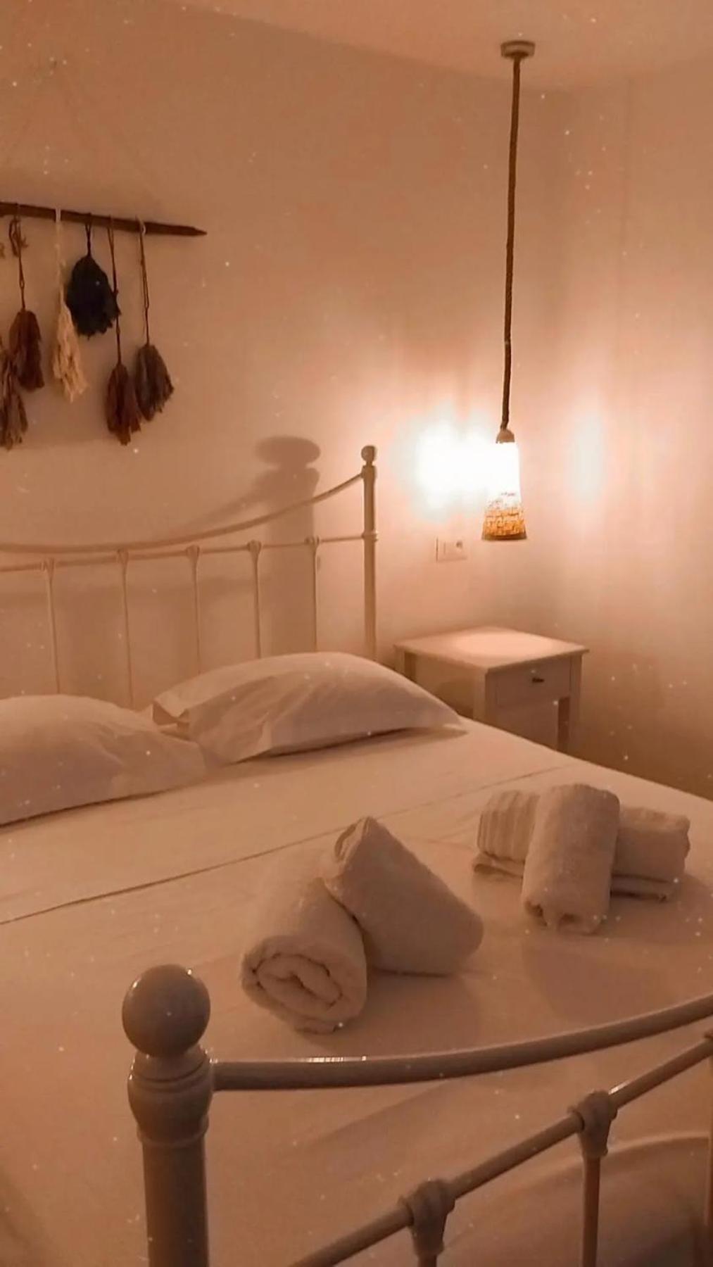 Traditional suites in Chora Kythnos #7