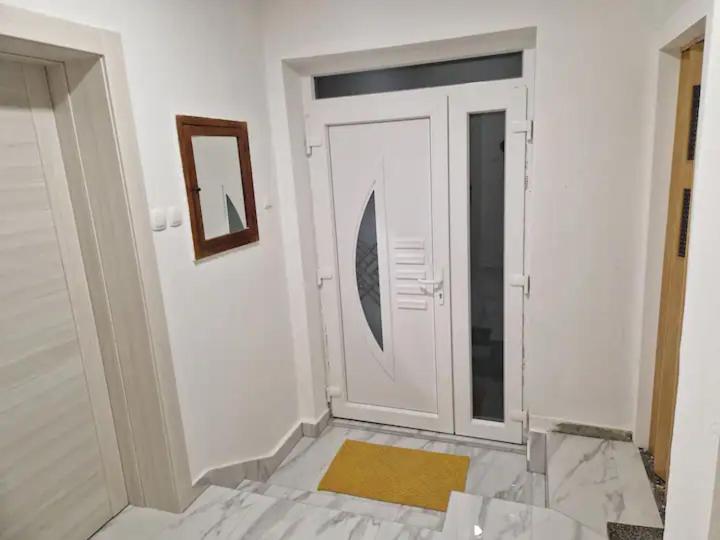 Sobe Zimmer & Apartmani Nova Gradiška