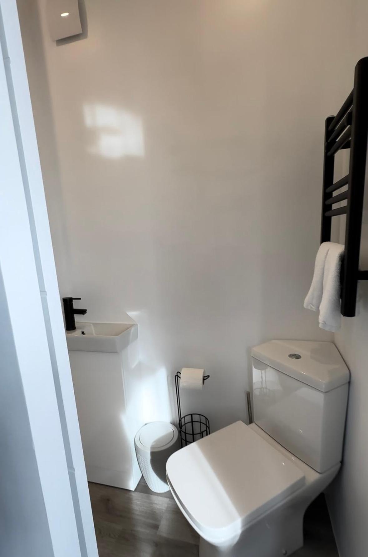 Seaside 5 min from beach ensuite room parking