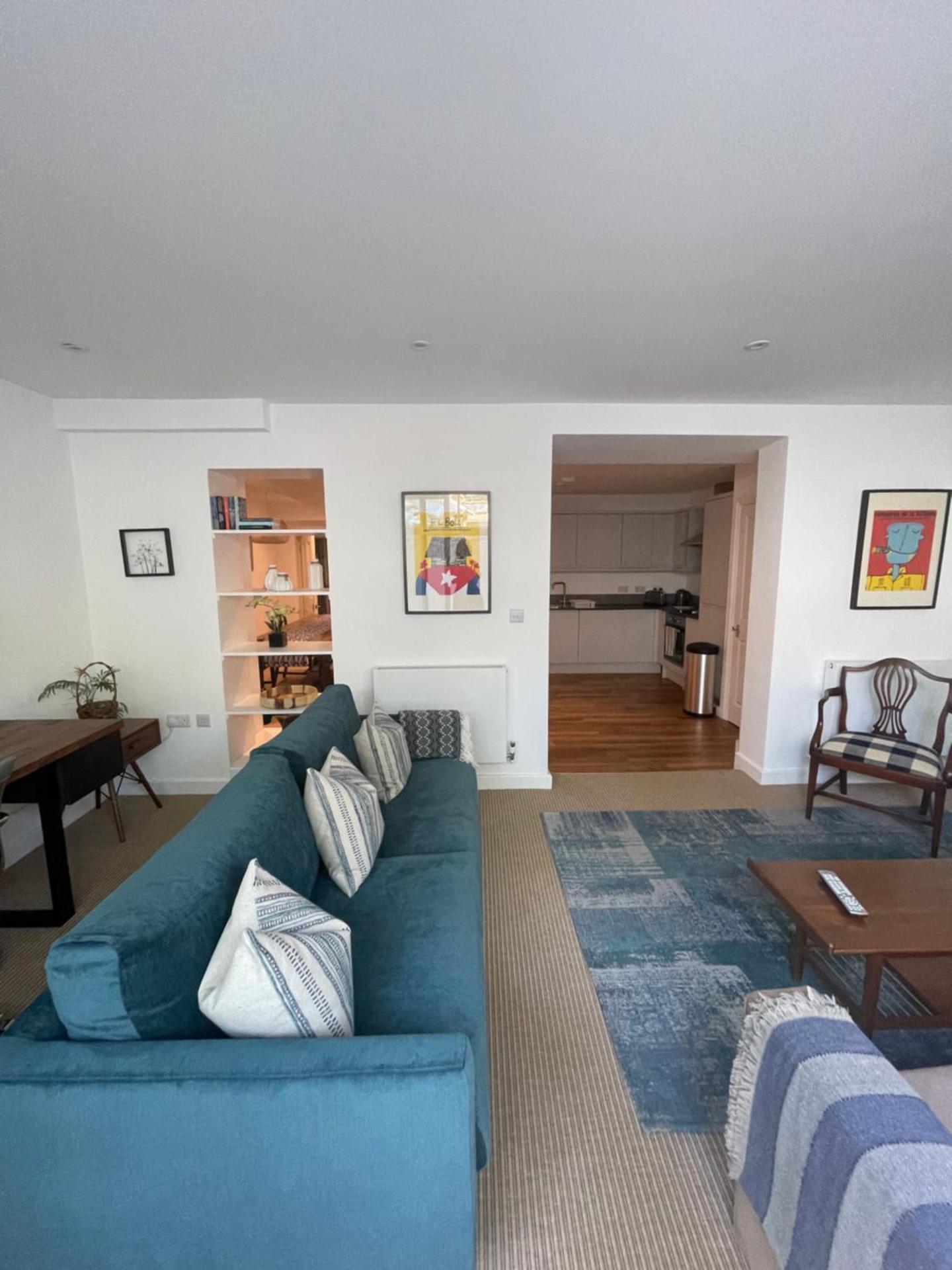 Beautifully Refurbished 2BD Flat- Clapham