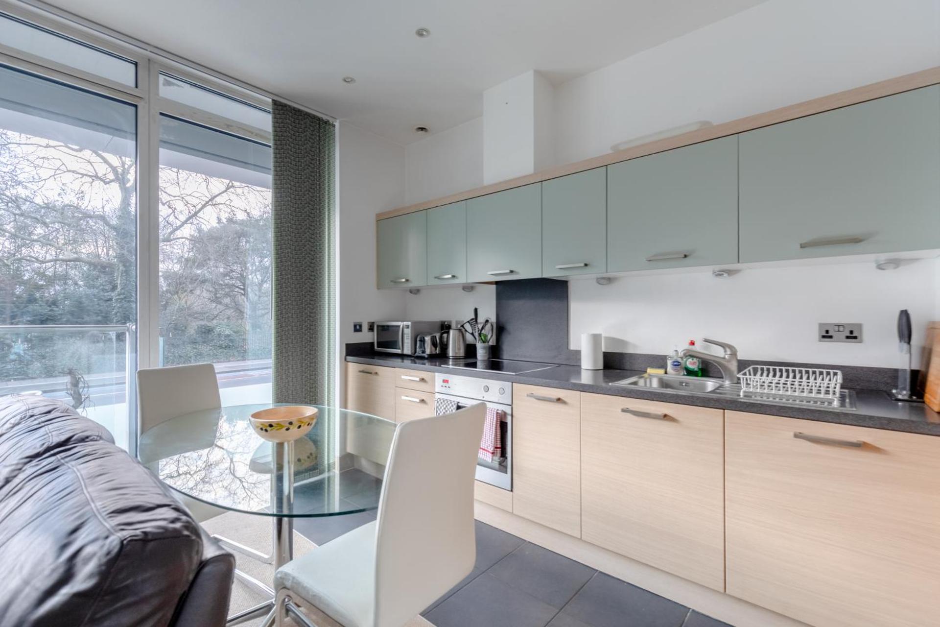 Minimal Studio with Views over Battersea Park