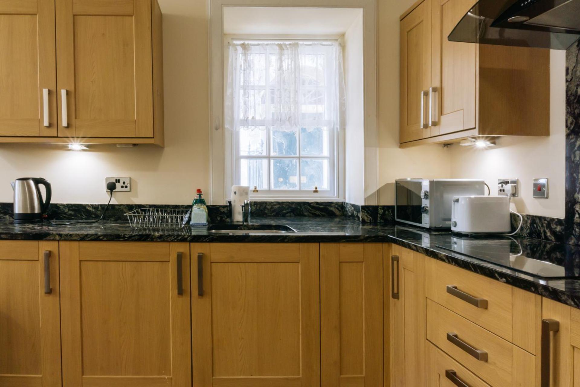 Homely 3 Bedroom in the Heart of Central Edinburgh