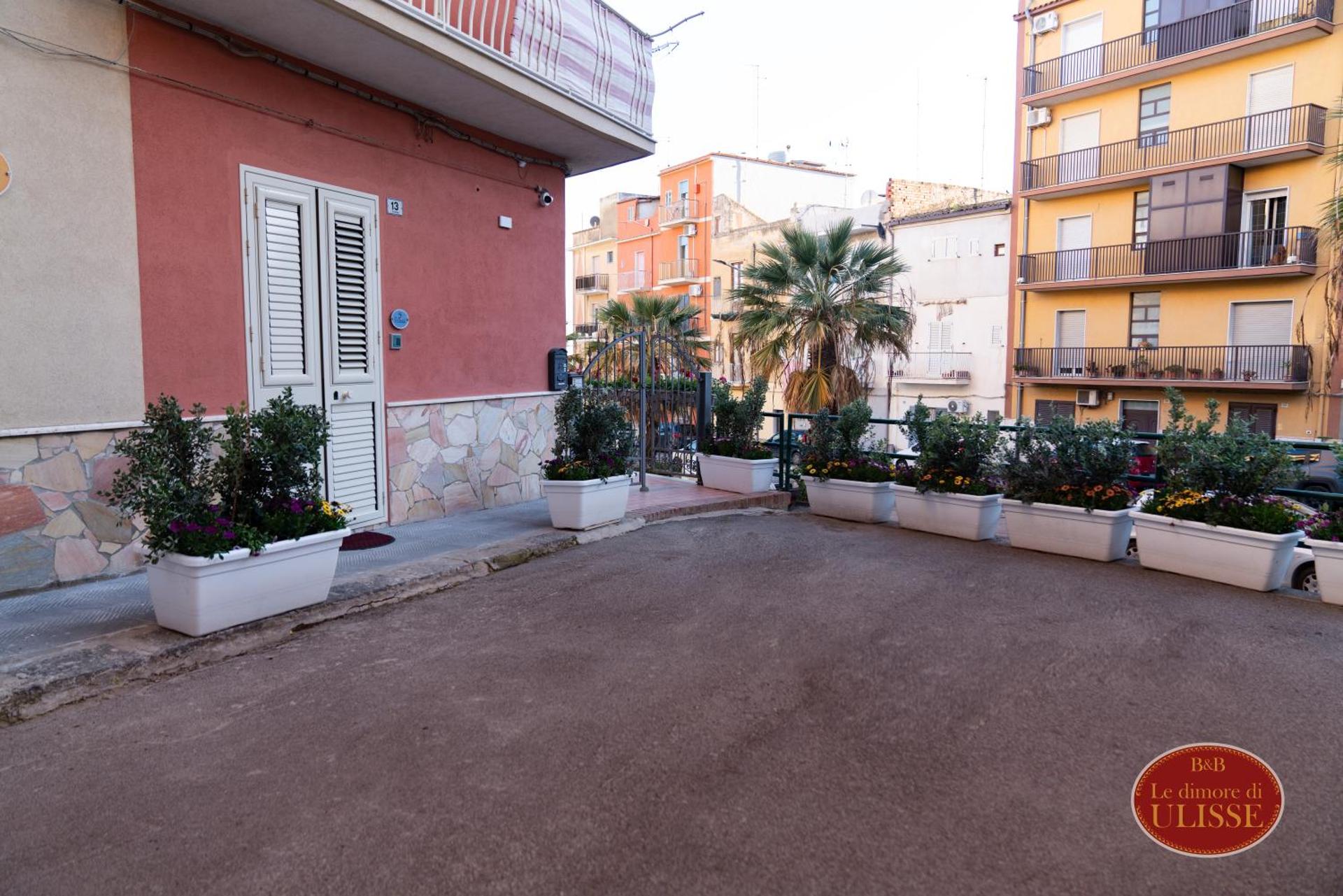 Inner courtyard view