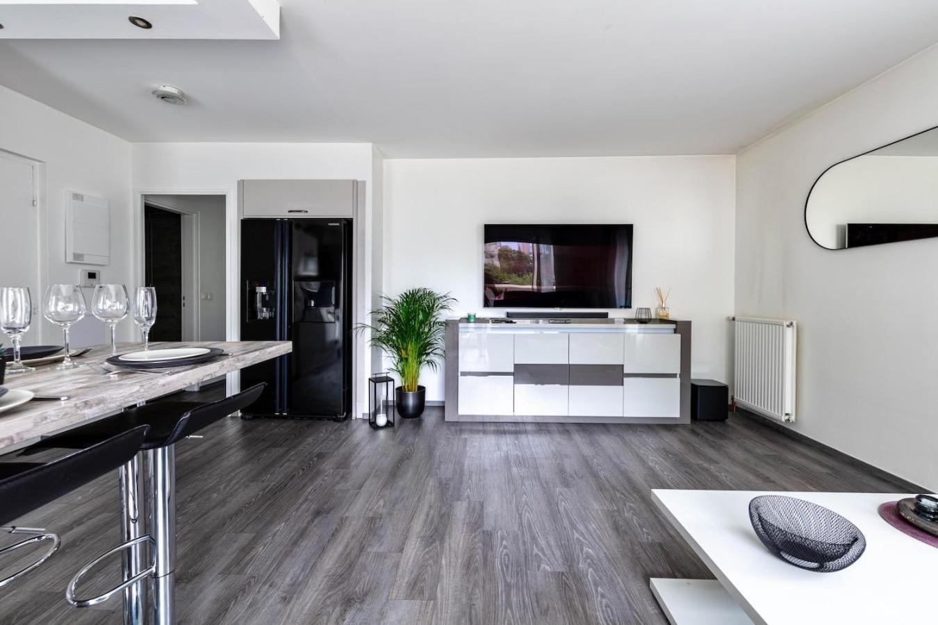 Charmant refuge avec jardin, à 6 minutes à pied du métro Créteil L Échat-Lovely retreat with garden, located a 6-minute walk from Créteil L Échat metro station