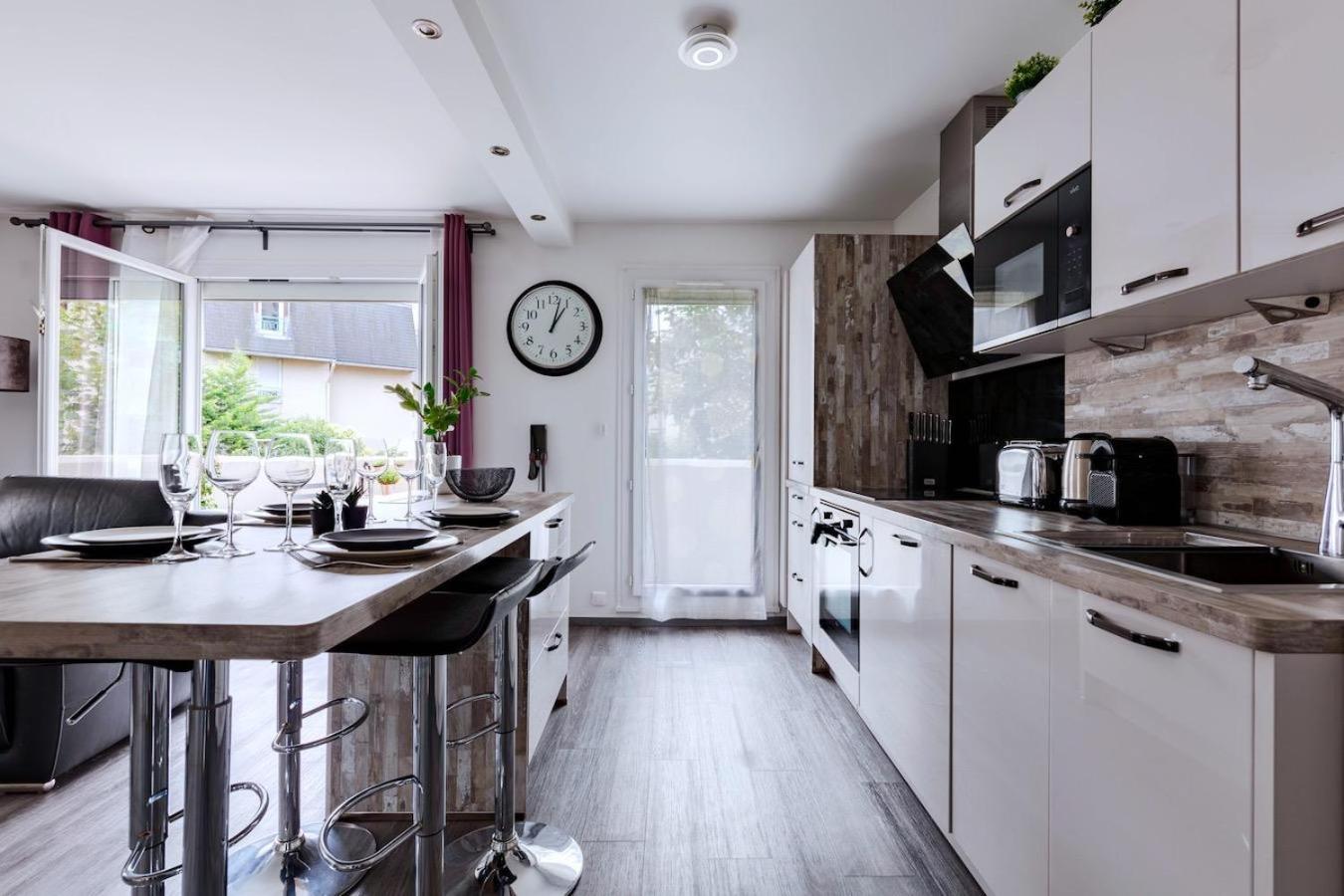 Charmant refuge avec jardin, à 6 minutes à pied du métro Créteil L Échat-Lovely retreat with garden, located a 6-minute walk from Créteil L Échat metro station