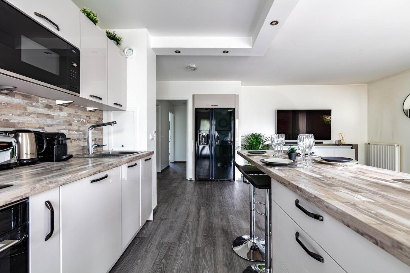 Charmant refuge avec jardin, à 6 minutes à pied du métro Créteil L Échat-Lovely retreat with garden, located a 6-minute walk from Créteil L Échat metro station