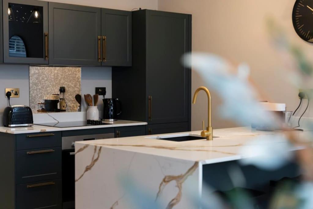 The Verdant Apartment