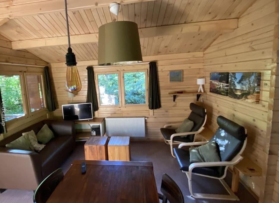 Rust en Natuur in Ons Vrijstaande Fins Chalet