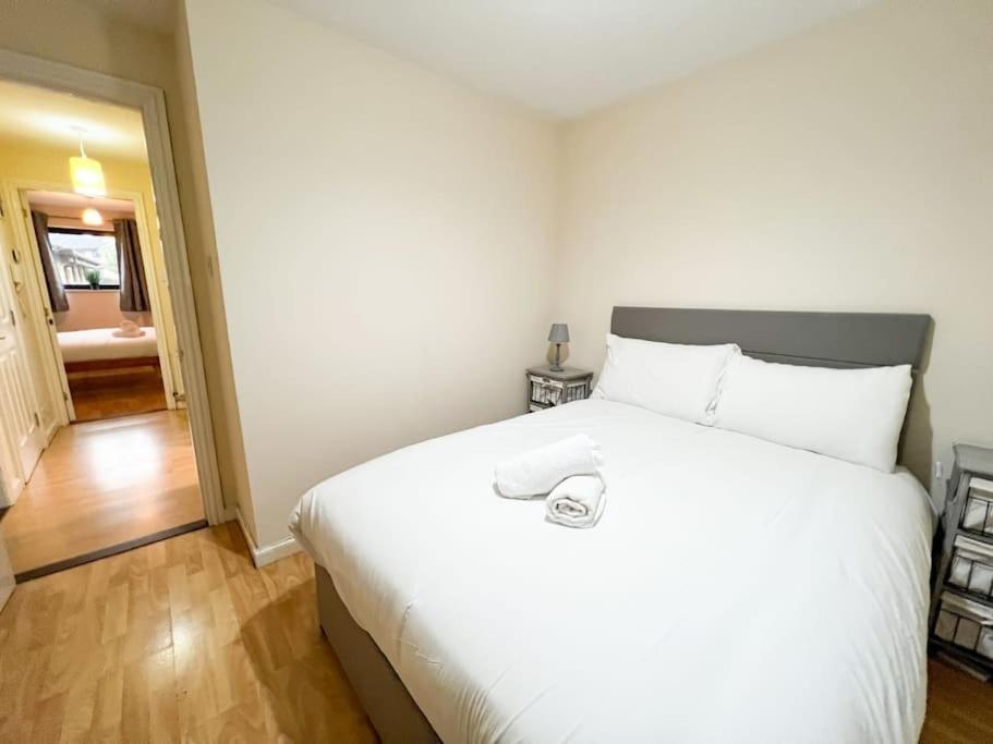 Cosy Riverside Home SECC Hydro