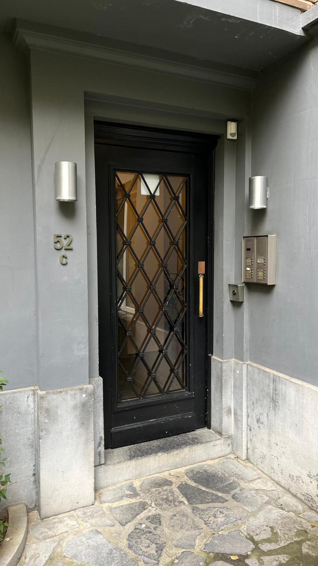 Two bedroom flat - Hyper Center Brussels