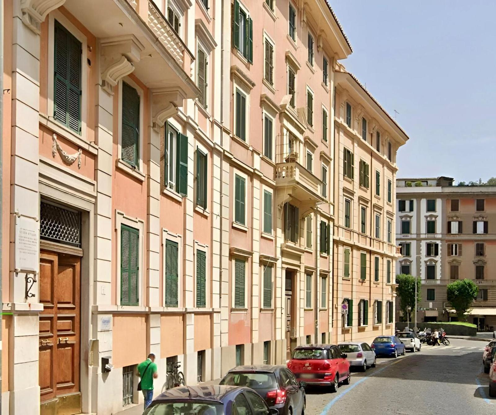 Central Rome 2BR Walk to Vatican & Piazza Navona
