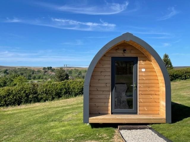 The Fox & Hounds Inn & Camping Pods