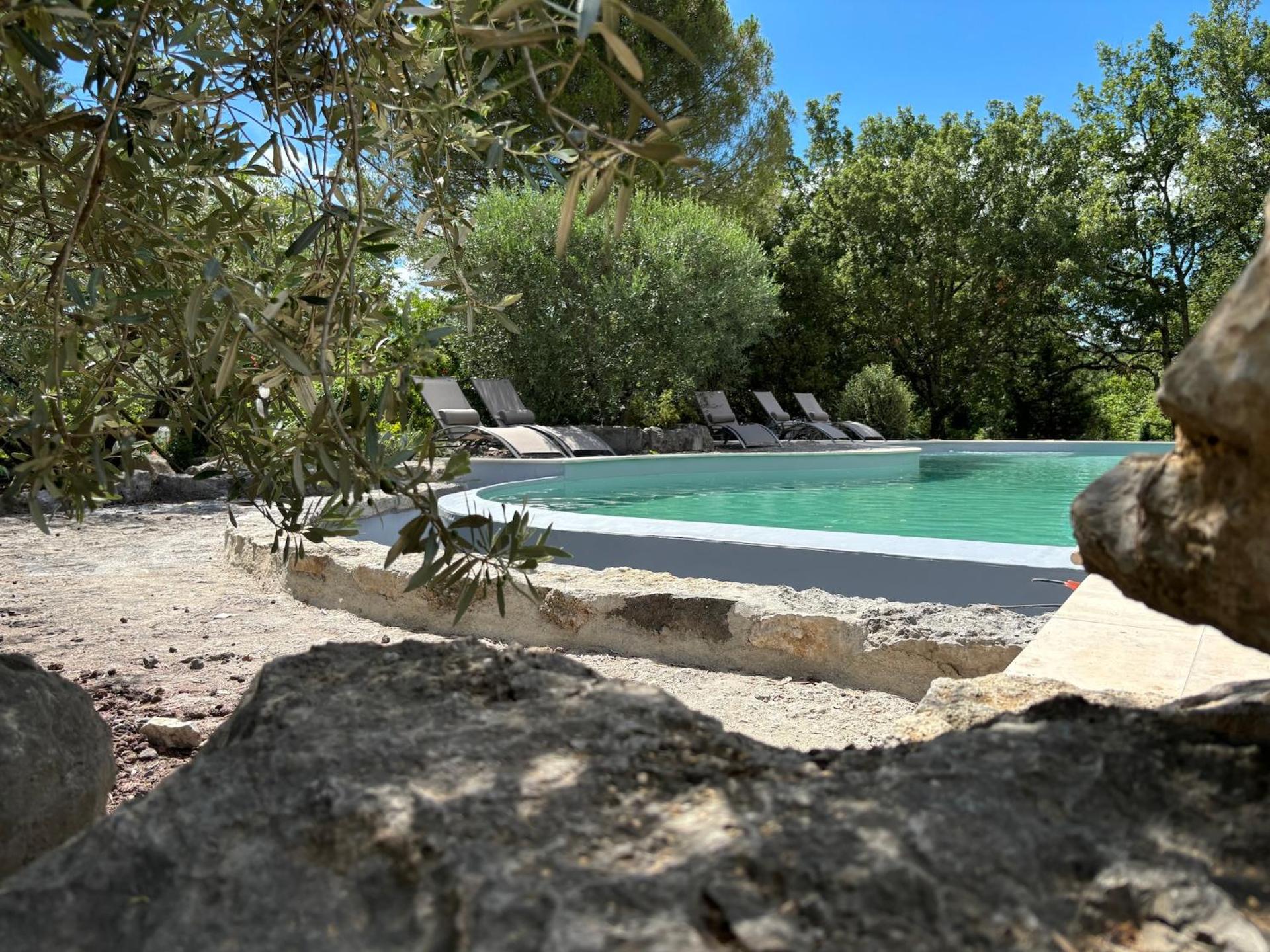 Maison pour 12p, piscine à débordement chauffée d'avril à octobre inclus