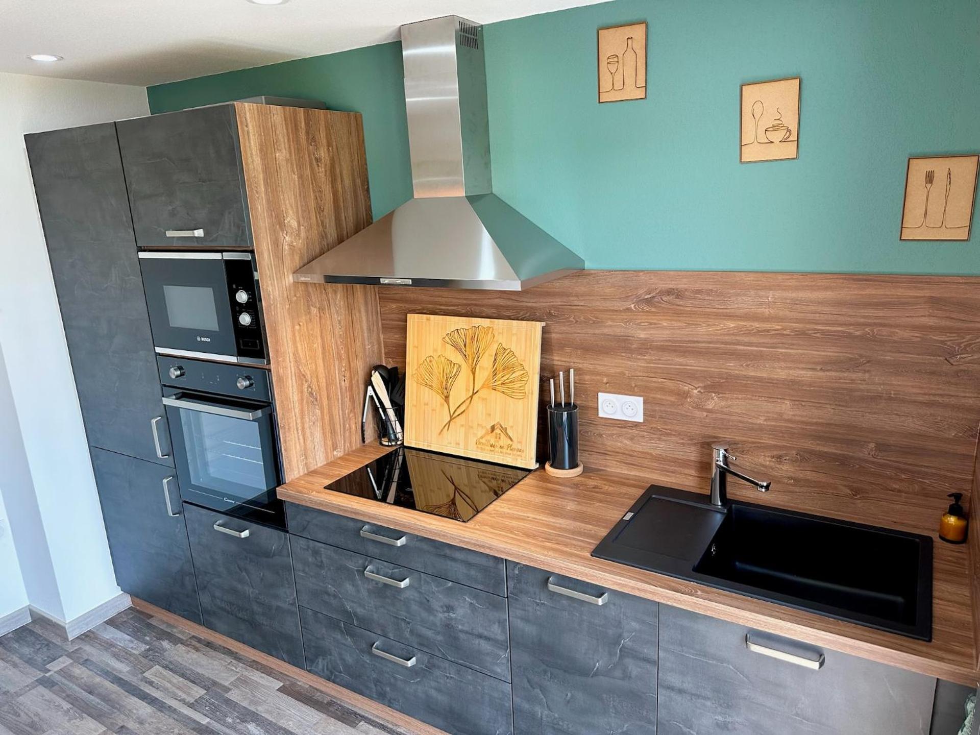 Kitchen or kitchenette