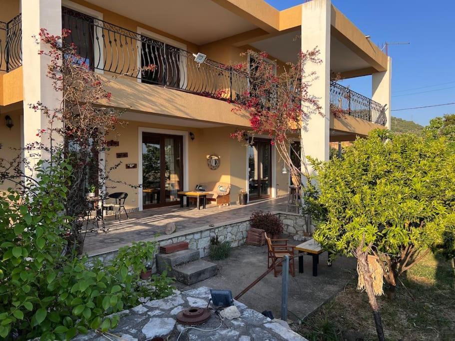 Color Villa - South Paradise 1