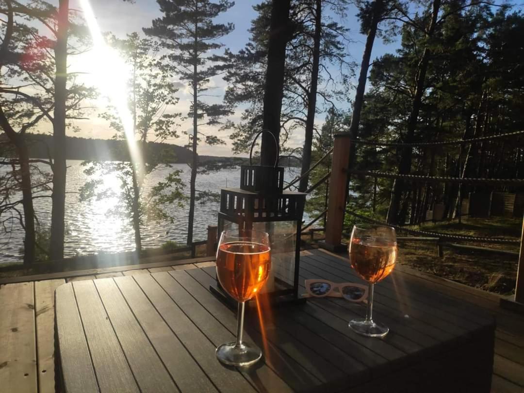 Zakątek Wdzydze nad samym jeziorem - pierwsza linia