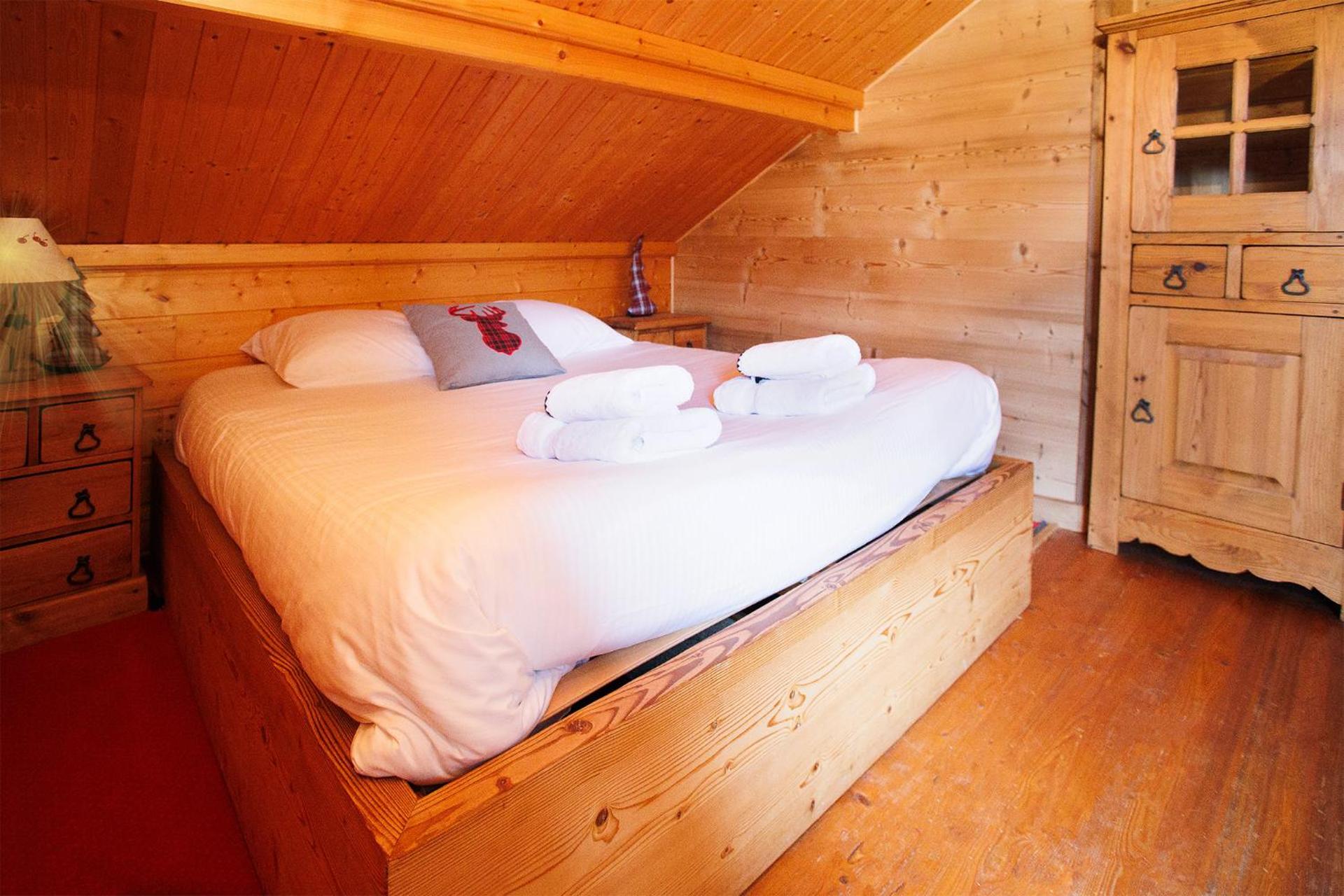 Les Griottes, véritable chalet de montagne, avec Jacuzzi et Sauna